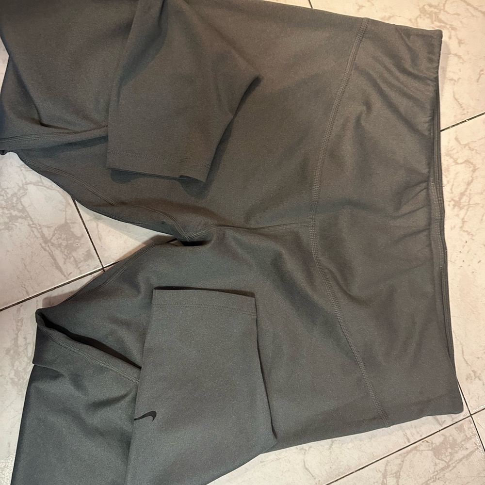 Nike Therma-Fit leggings 2x